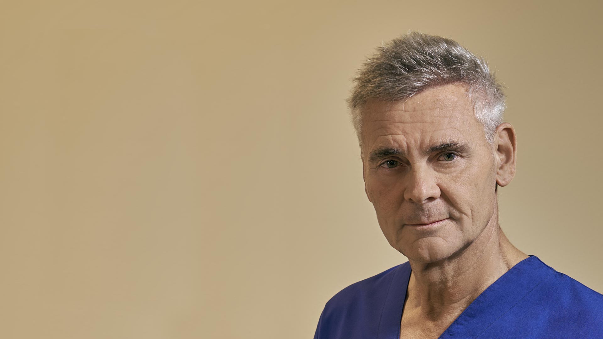 dott angelo appiotti chirurgo oculista refrattivo divisa operatoria 2